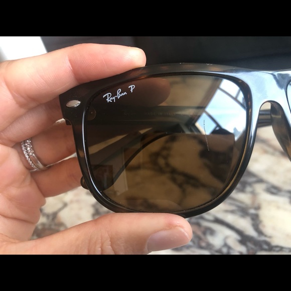 Ray-Ban Polarized Sunglasses - RB4147 - Picture 4 of 5